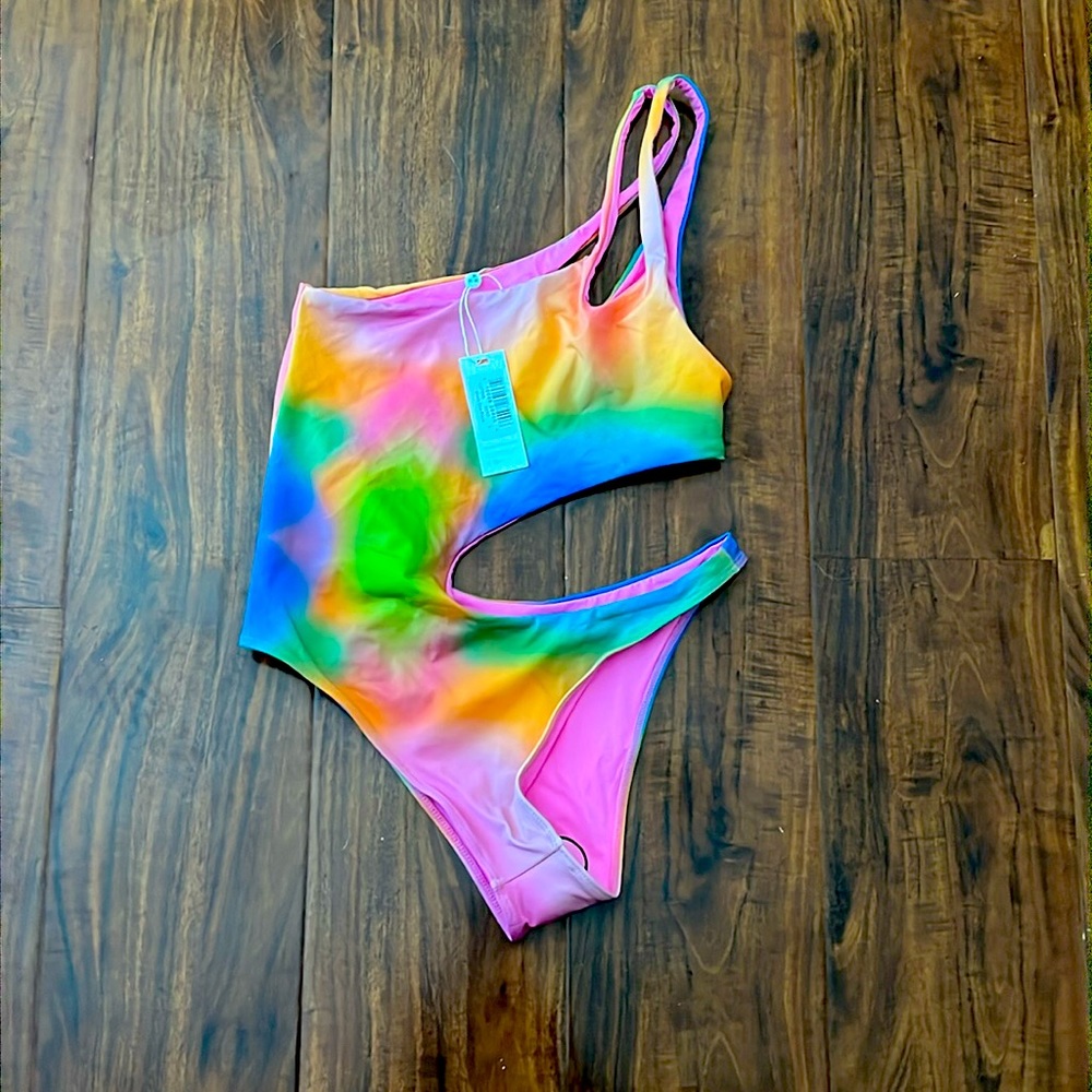 Frankies Bikinis Makie One Piece Size L